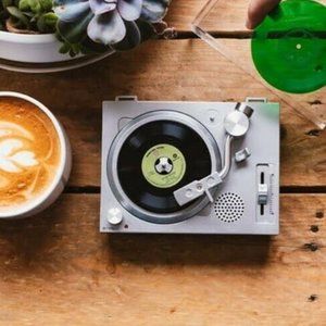 Crosly Mini 3inch RD3 Turntable w/ Foo Fighters